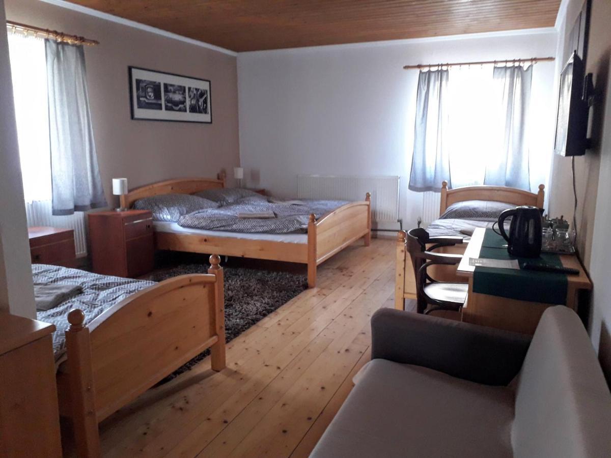 Penzion Na Strelnici Poděbrady Exterior foto